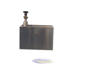 4 Bay CO&sup2; Bottle Wall Mount 256